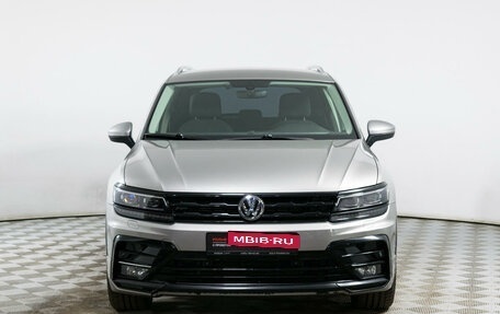 Volkswagen Tiguan II, 2018 год, 2 825 000 рублей, 2 фотография