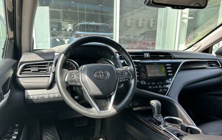 Toyota Camry, 2019 год, 2 970 000 рублей, 6 фотография