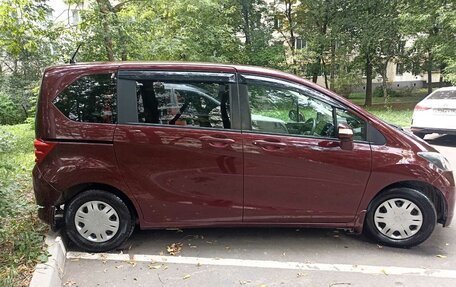 Honda Freed I, 2010 год, 1 030 000 рублей, 3 фотография