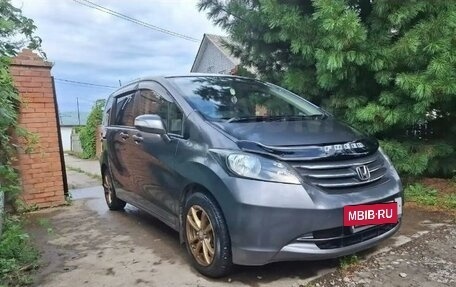 Honda Freed I, 2010 год, 1 120 000 рублей, 3 фотография