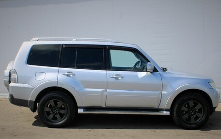 Mitsubishi Pajero IV, 2008 год, 1 690 000 рублей, 8 фотография