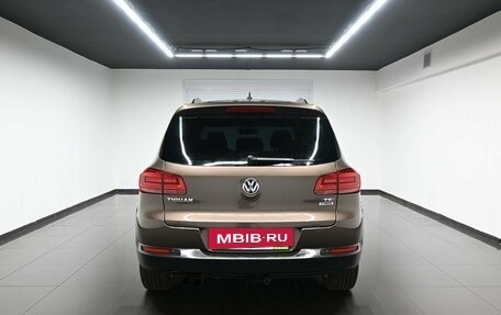 Volkswagen Tiguan I, 2016 год, 1 750 000 рублей, 4 фотография