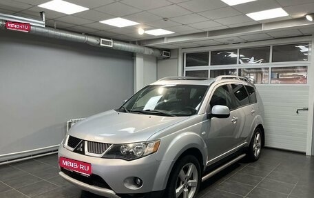 Mitsubishi Outlander III рестайлинг 3, 2008 год, 1 200 000 рублей, 1 фотография