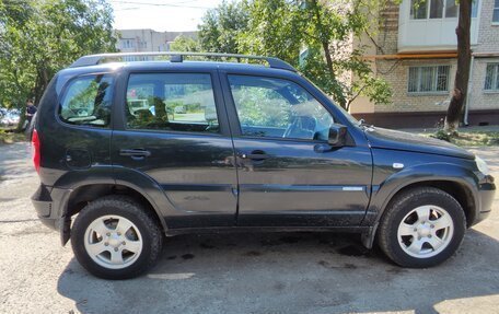 Chevrolet Niva I рестайлинг, 2011 год, 550 000 рублей, 1 фотография