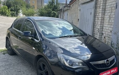 Opel Astra J, 2011 год, 880 000 рублей, 1 фотография