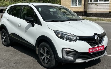 Renault Kaptur I рестайлинг, 2019 год, 1 695 000 рублей, 1 фотография