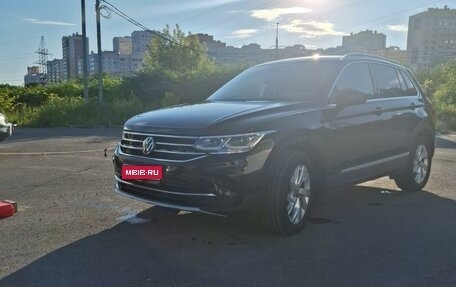 Volkswagen Tiguan II, 2021 год, 3 650 000 рублей, 1 фотография