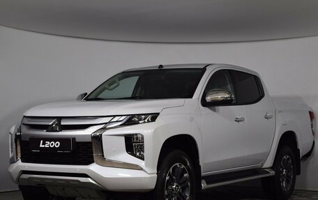 Mitsubishi L200 IV рестайлинг, 2023 год, 4 990 000 рублей, 1 фотография