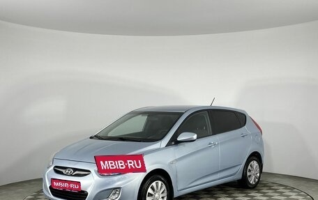 Hyundai Solaris II рестайлинг, 2011 год, 850 000 рублей, 1 фотография