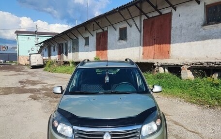 Renault Sandero I, 2012 год, 699 000 рублей, 2 фотография