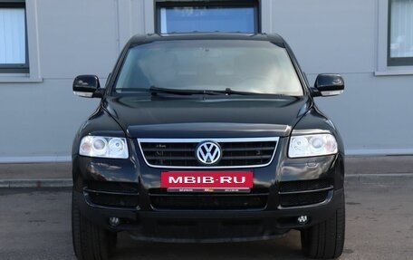 Volkswagen Touareg III, 2005 год, 880 000 рублей, 2 фотография