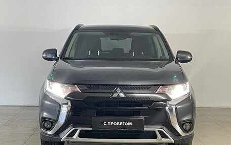 Mitsubishi Outlander III рестайлинг 3, 2021 год, 2 620 000 рублей, 2 фотография