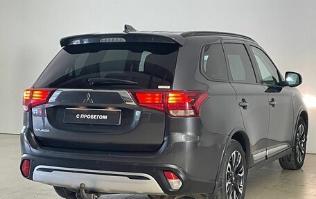 Mitsubishi Outlander III рестайлинг 3, 2021 год, 2 620 000 рублей, 7 фотография