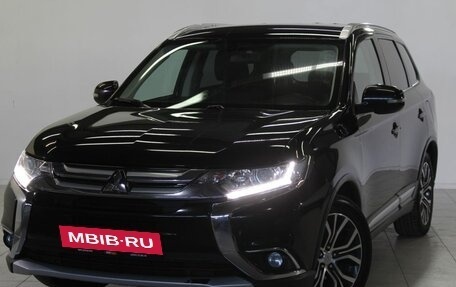 Mitsubishi Outlander III рестайлинг 3, 2018 год, 2 379 000 рублей, 1 фотография