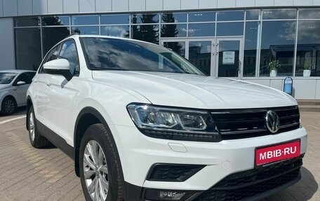 Volkswagen Tiguan II, 2020 год, 2 640 000 рублей, 1 фотография