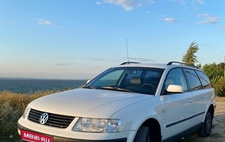 Volkswagen Passat B5+ рестайлинг, 1998 год, 370 000 рублей, 1 фотография