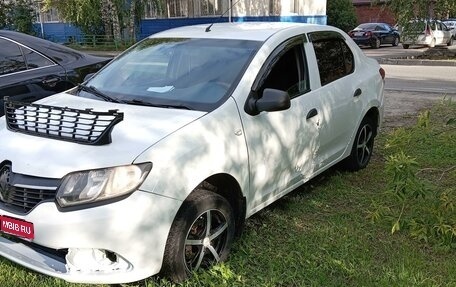 Renault Logan II, 2017 год, 500 000 рублей, 1 фотография