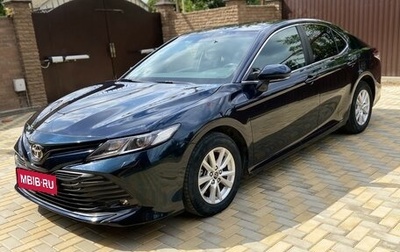 Toyota Camry, 2018 год, 3 000 000 рублей, 1 фотография