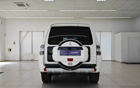 Mitsubishi Pajero IV, 2010 год, 3 фотография