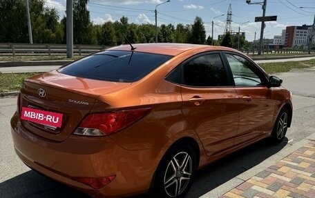 Hyundai Solaris II рестайлинг, 2015 год, 1 000 000 рублей, 3 фотография