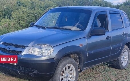 Chevrolet Niva I рестайлинг, 2005 год, 390 000 рублей, 2 фотография