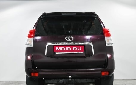 Toyota Land Cruiser Prado 150 рестайлинг 2, 2012 год, 2 390 000 рублей, 5 фотография