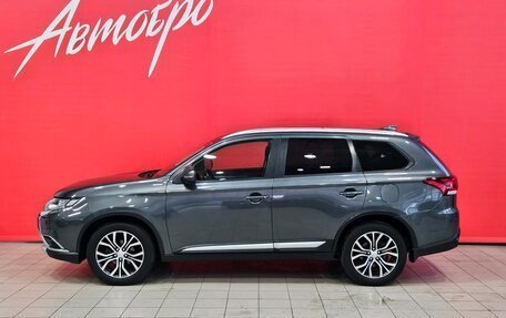 Mitsubishi Outlander III рестайлинг 3, 2018 год, 2 175 000 рублей, 2 фотография