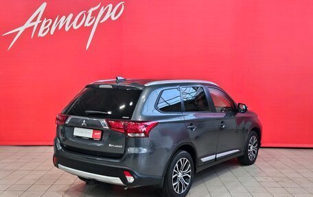 Mitsubishi Outlander III рестайлинг 3, 2018 год, 2 175 000 рублей, 5 фотография