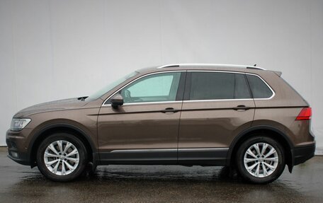 Volkswagen Tiguan II, 2018 год, 2 490 000 рублей, 4 фотография