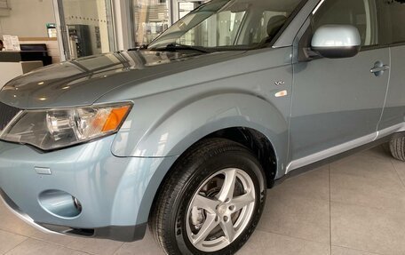 Mitsubishi Outlander III рестайлинг 3, 2008 год, 1 575 000 рублей, 3 фотография