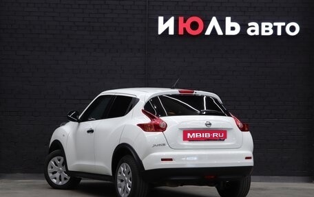 Nissan Juke II, 2013 год, 1 350 000 рублей, 5 фотография