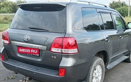 Toyota Land Cruiser 200, 2011 год, 3 600 000 рублей, 7 фотография