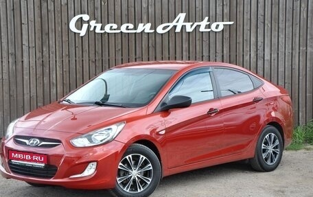 Hyundai Solaris II рестайлинг, 2012 год, 860 000 рублей, 1 фотография