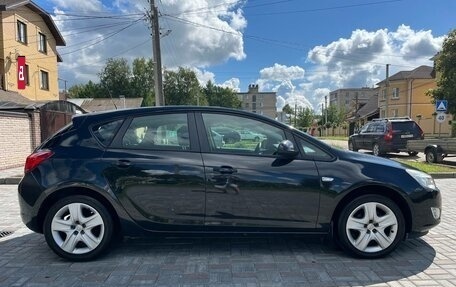 Opel Astra J, 2011 год, 3 фотография