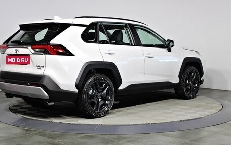 Toyota RAV4, 2023 год, 4 870 000 рублей, 5 фотография