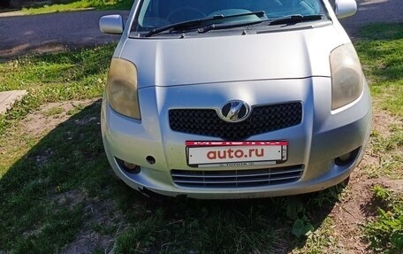 Toyota Vitz, 2005 год, 380 000 рублей, 1 фотография