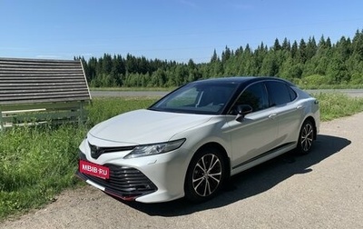 Toyota Camry, 2021 год, 4 000 000 рублей, 1 фотография