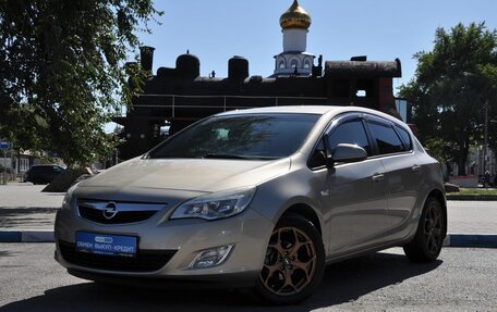 Opel Astra J, 2011 год, 1 099 000 рублей, 1 фотография