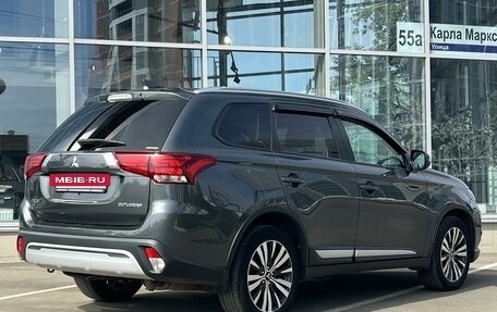 Mitsubishi Outlander III рестайлинг 3, 2019 год, 2 500 000 рублей, 4 фотография