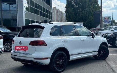 Volkswagen Touareg III, 2017 год, 3 299 000 рублей, 4 фотография