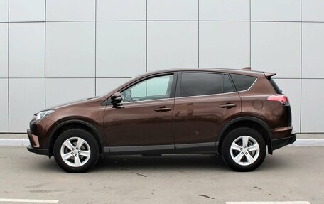 Toyota RAV4, 2017 год, 2 800 000 рублей, 2 фотография