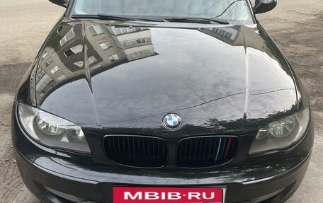 BMW 1 серия, 2011 год, 880 000 рублей, 3 фотография