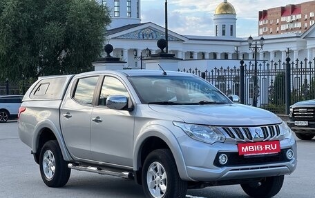 Mitsubishi L200 IV рестайлинг, 2015 год, 2 200 000 рублей, 3 фотография