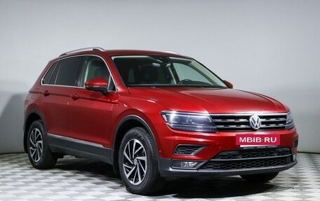 Volkswagen Tiguan II, 2018 год, 2 569 000 рублей, 3 фотография