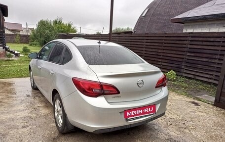 Opel Astra J, 2012 год, 890 000 рублей, 3 фотография