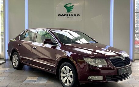 Skoda Superb III рестайлинг, 2011 год, 800 000 рублей, 3 фотография