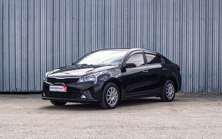 KIA Rio IV, 2021 год, 1 820 000 рублей, 3 фотография