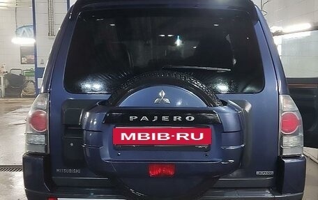 Mitsubishi Pajero IV, 2007 год, 1 950 000 рублей, 3 фотография