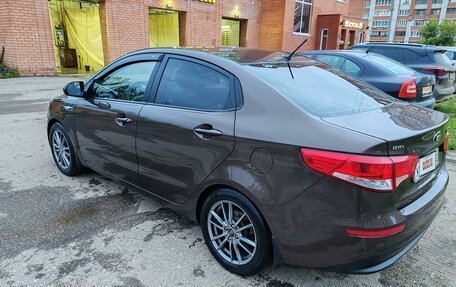 KIA Rio III рестайлинг, 2015 год, 975 000 рублей, 6 фотография