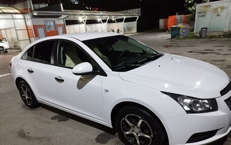 Chevrolet Cruze II, 2012 год, 950 000 рублей, 3 фотография